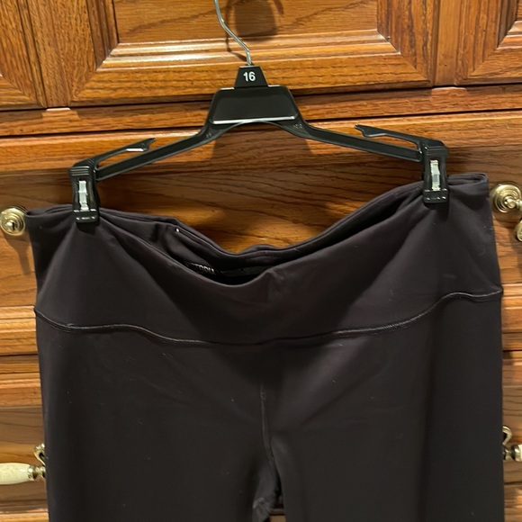 VS Sport Leggings Size XL - Picture 2 of 7